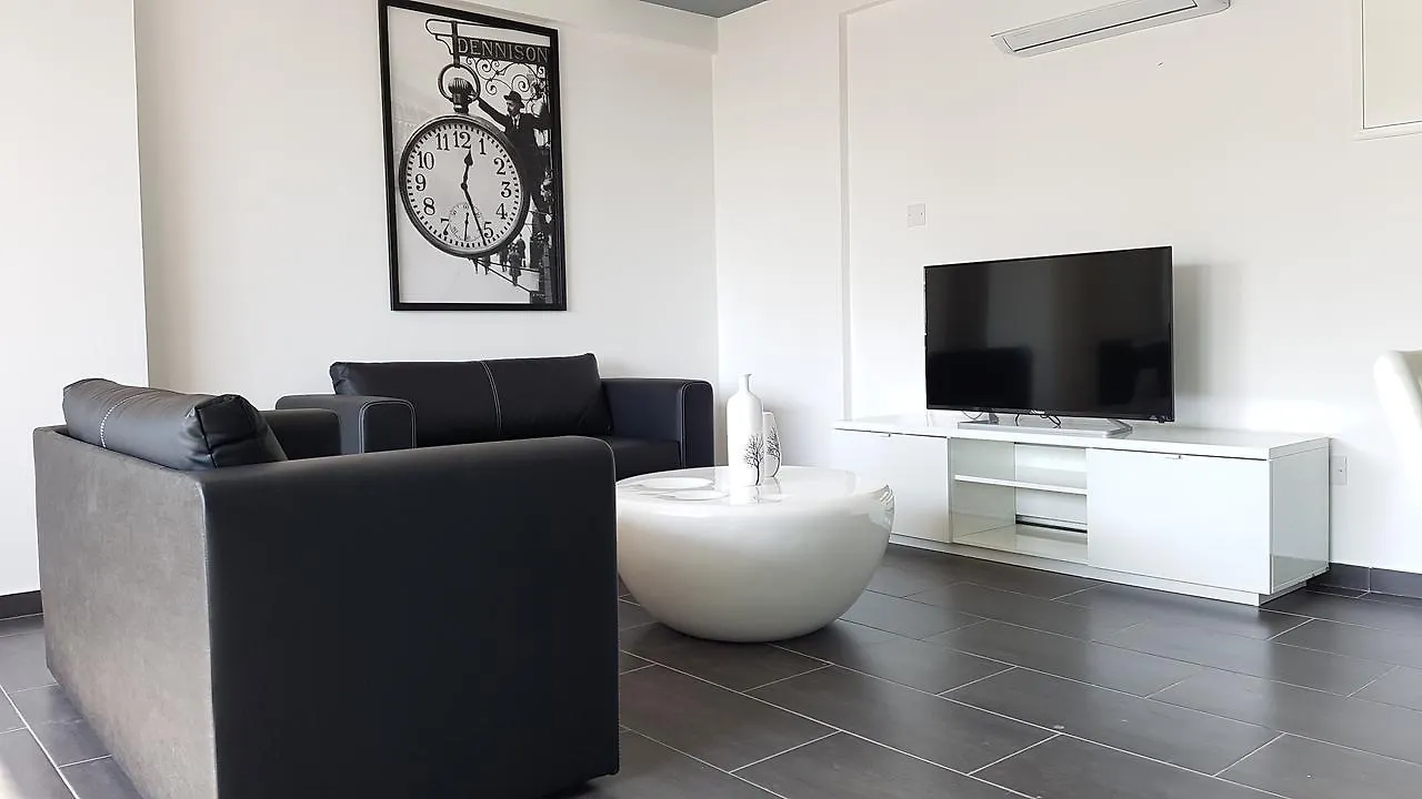 Dezo Luxury Town Apartment Larnaca